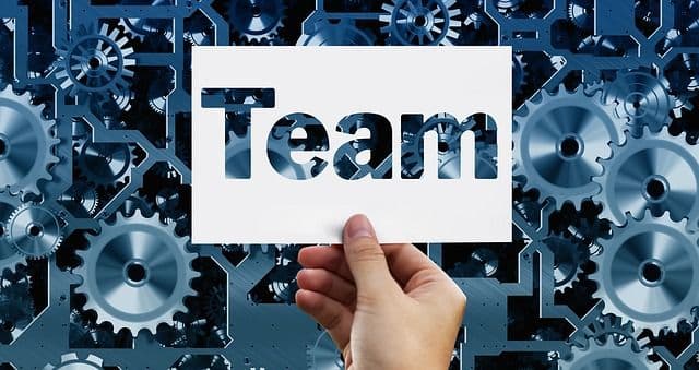 What is the optimal working hours and shift plan in the printing industry?